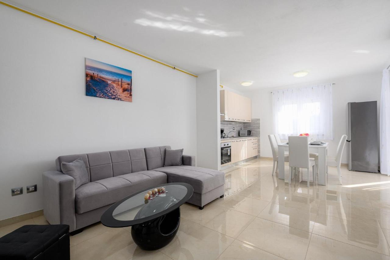 Stancija Amoroso Porec Apartments Exterior foto